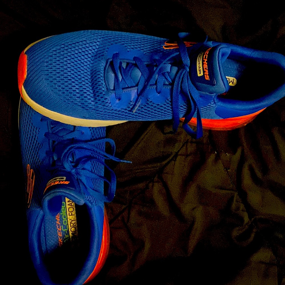 Skechers Air Cooled Memory Foam - image 1